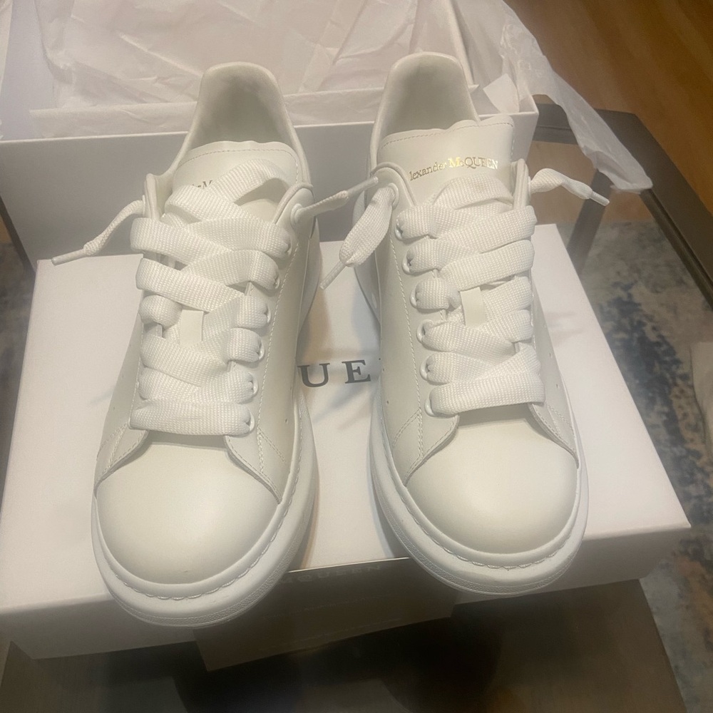 Men Authentic Alexander McQueen shoes